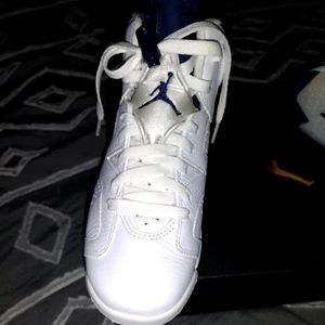 Only worn once Jordan 6